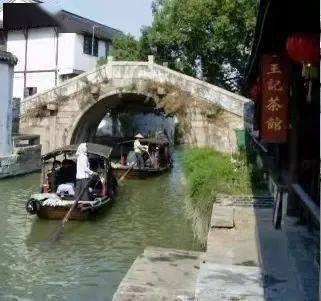 个人汽车买保险好开公司发票吗？游戏画面